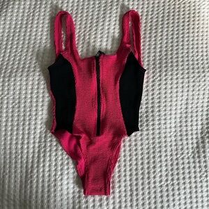 NWT OS Bond-eye Splice Mara One-Piece